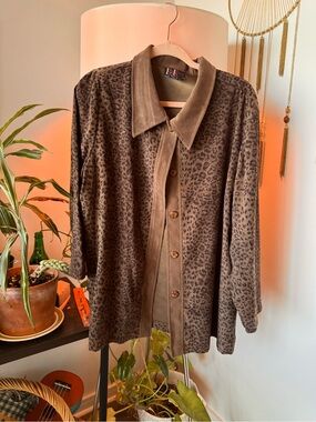 R&K Brown Leopard Print Button-Up Blouse